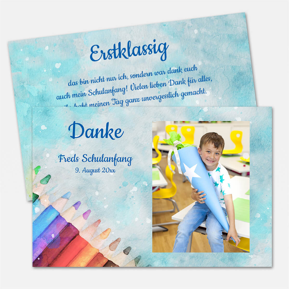 Dankeskarten zum Schulanfang mit bunten Stiften mit blauem Aquarellhintergrund und einem Foto