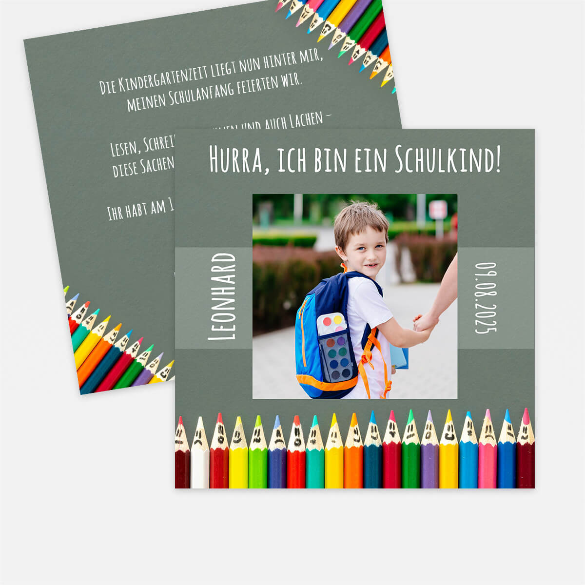 Dankeskarte zur Einschulung mit grünem Hintergrund und Buntstiften