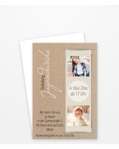 Einladungskarte für die Jugendweihe mit zwei Fotos auf einem Papphintergrund.
