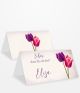 Tischkarte mit lebendig frischen Tulpenblüten in Rot und Lila für die Platzierung Ihrer Gäste.